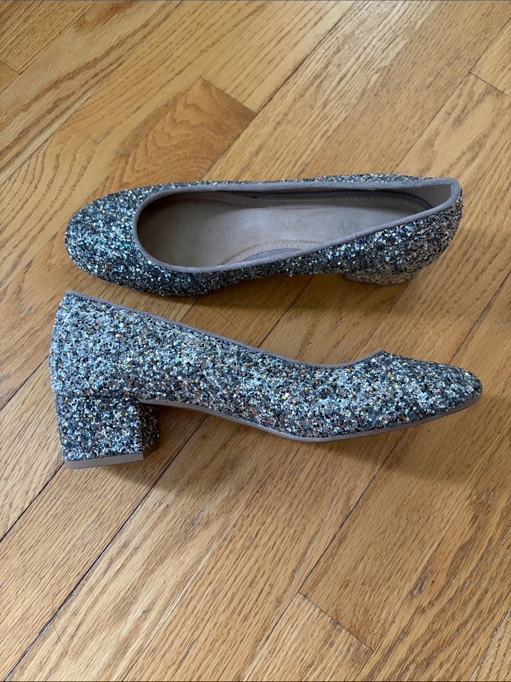 Old Navy Silver Glitter Block Heel Pumps